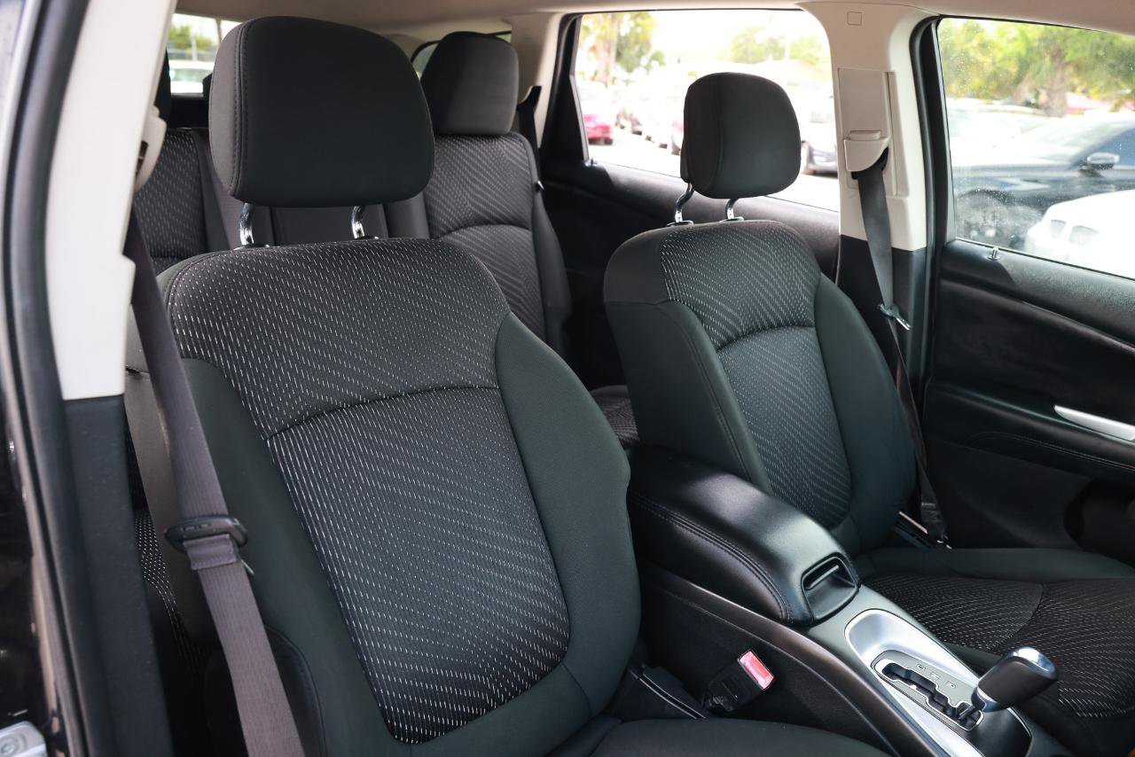 Used 2012 Dodge Journey SXT w/ Flexible Seating Group image 16