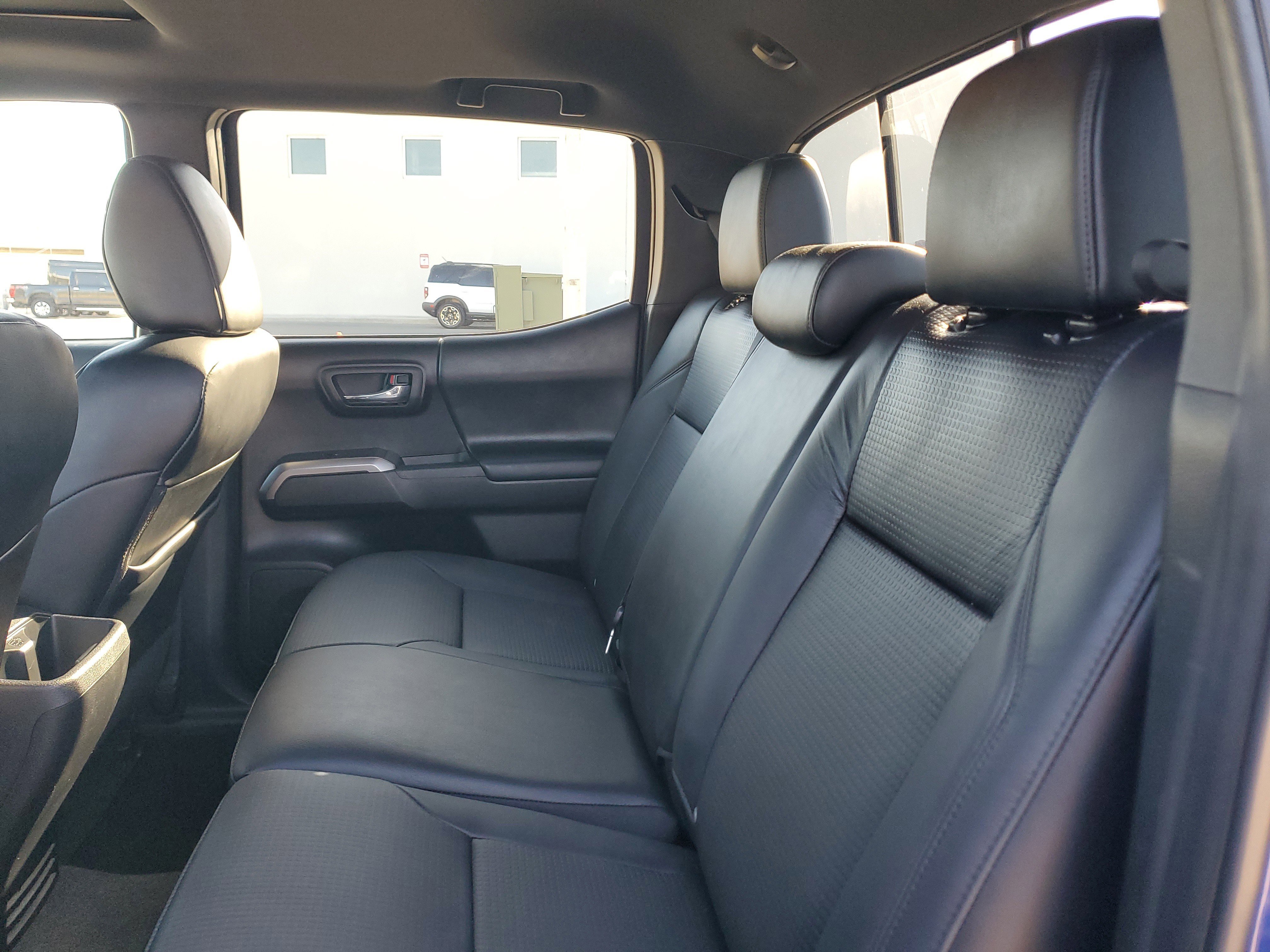 Used 2022 Toyota Tacoma Limited image 14