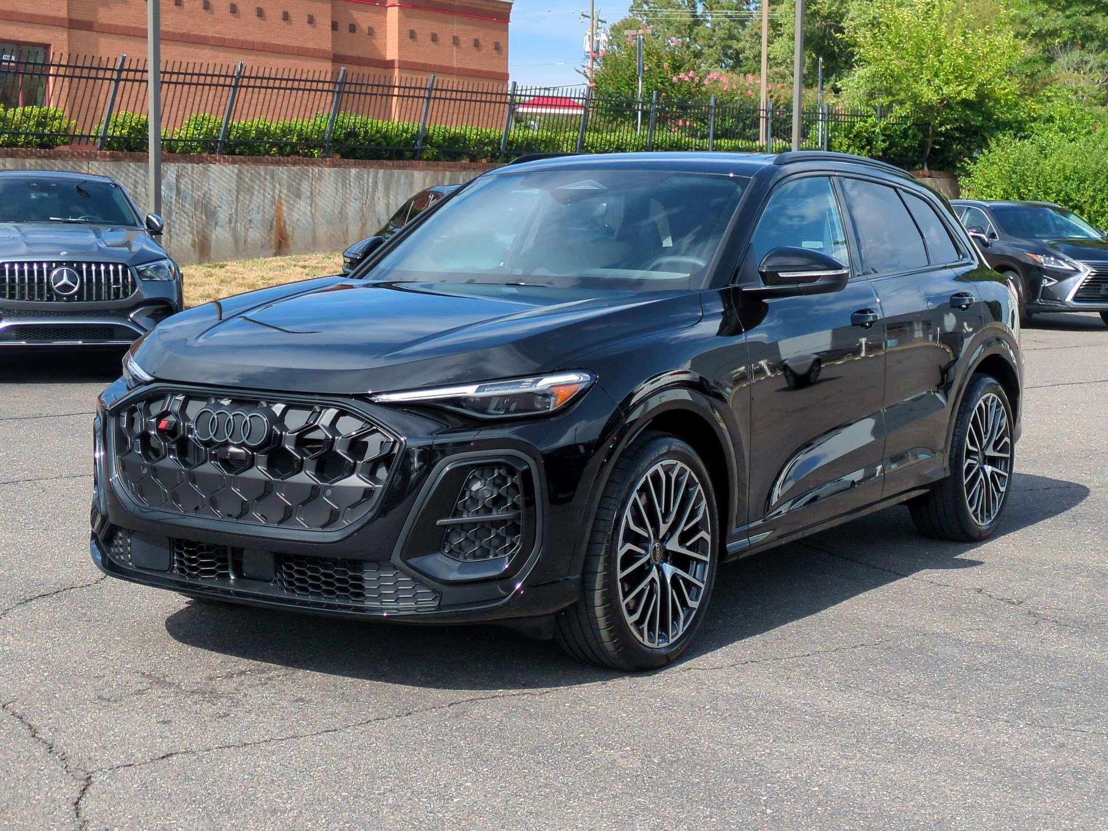 Used 2025 Audi SQ5 Prestige AWD/4WD image 7