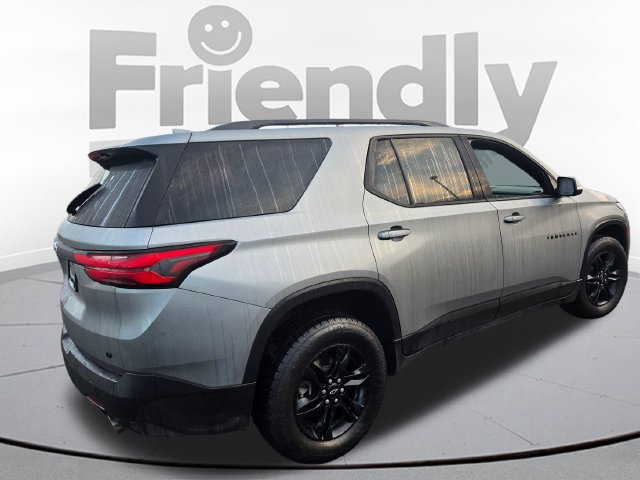 Used 2023 Chevrolet Traverse LT w/ Midnight/Sport Edition AWD/4WD image 5