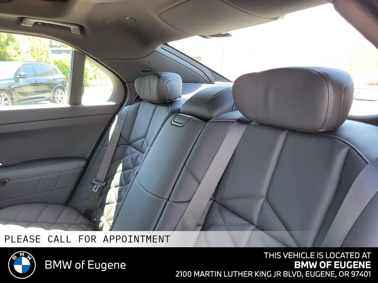 New 2026 BMW 740i xDrive w/ Premium Package AWD/4WD image 21