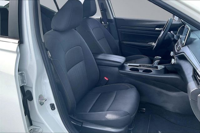 Used 2025 Nissan Altima 2.5 SV image 26