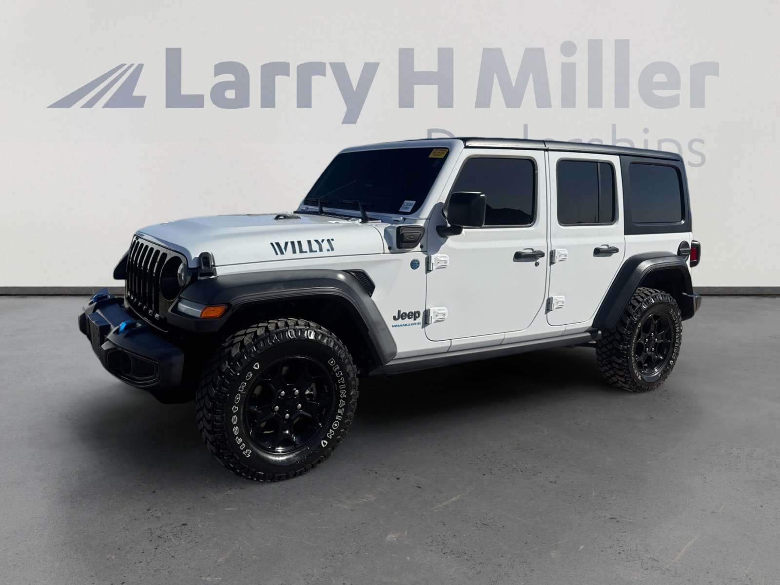 Used 2023 Jeep Wrangler Unlimited w/ 8.4" Radio Group