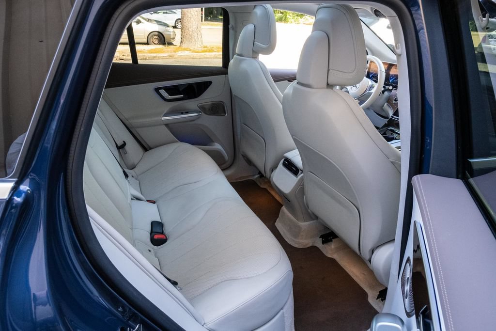 Used 2023 Mercedes-Benz EQE 350+ 4MATIC SUV image 31