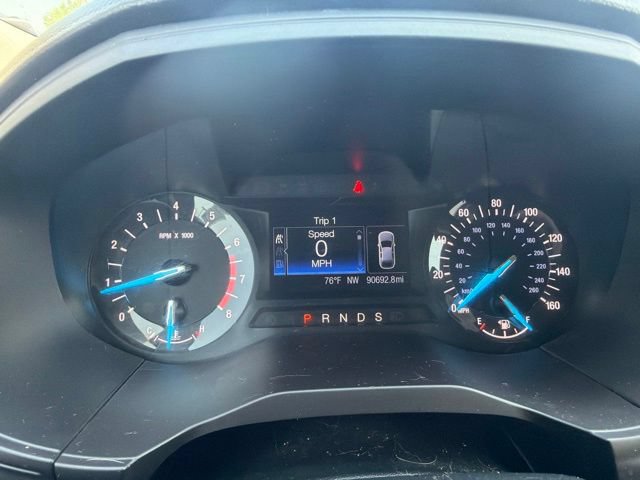 Used 2017 Ford Edge SE AWD/4WD image 3