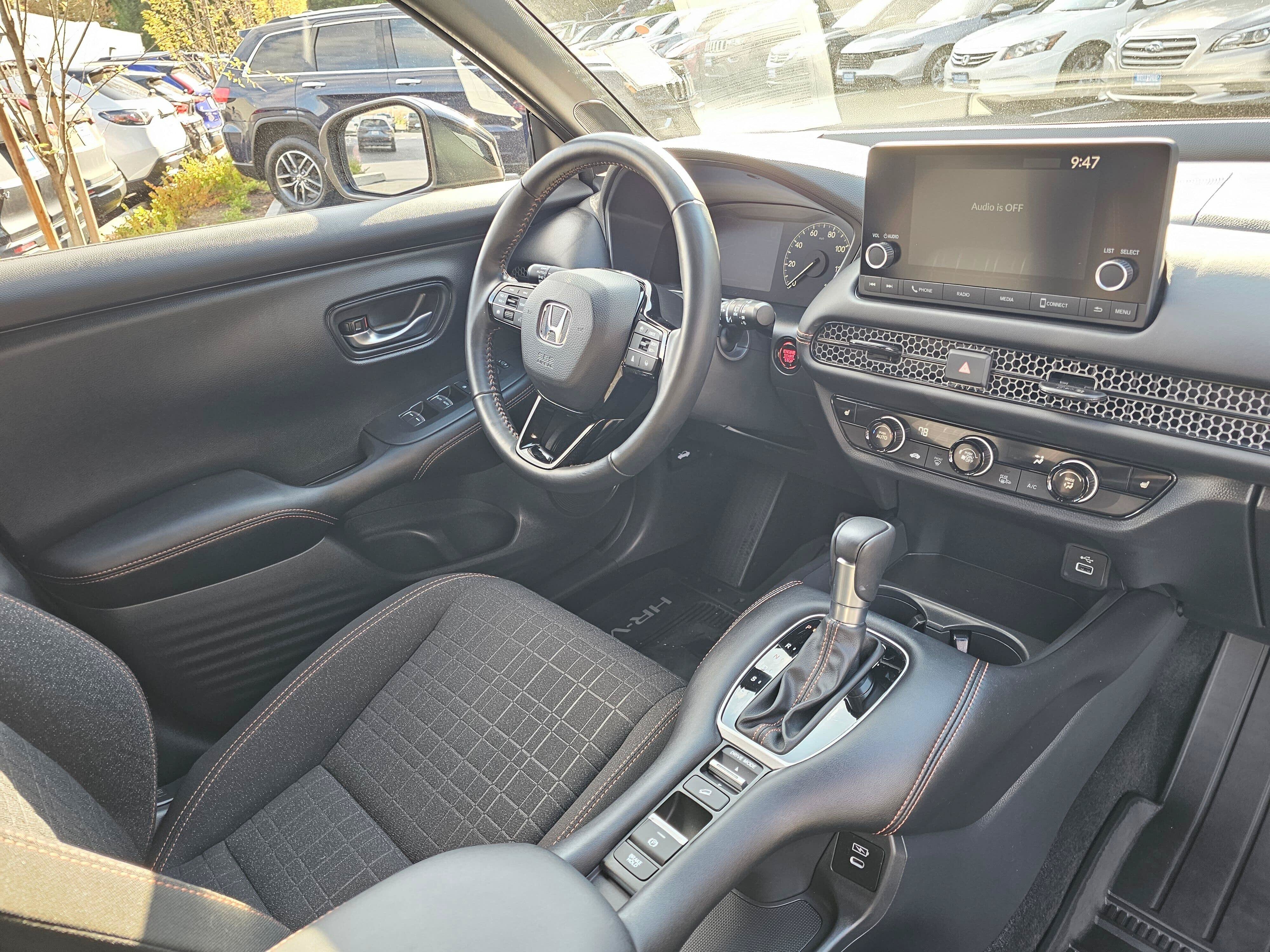 Certified 2025 Honda HR-V Sport image 10