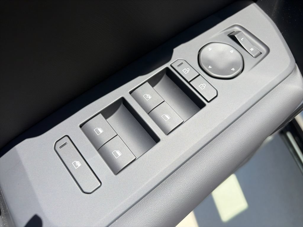 New 2027 Kia Seltos X-Line AWD/4WD image 17