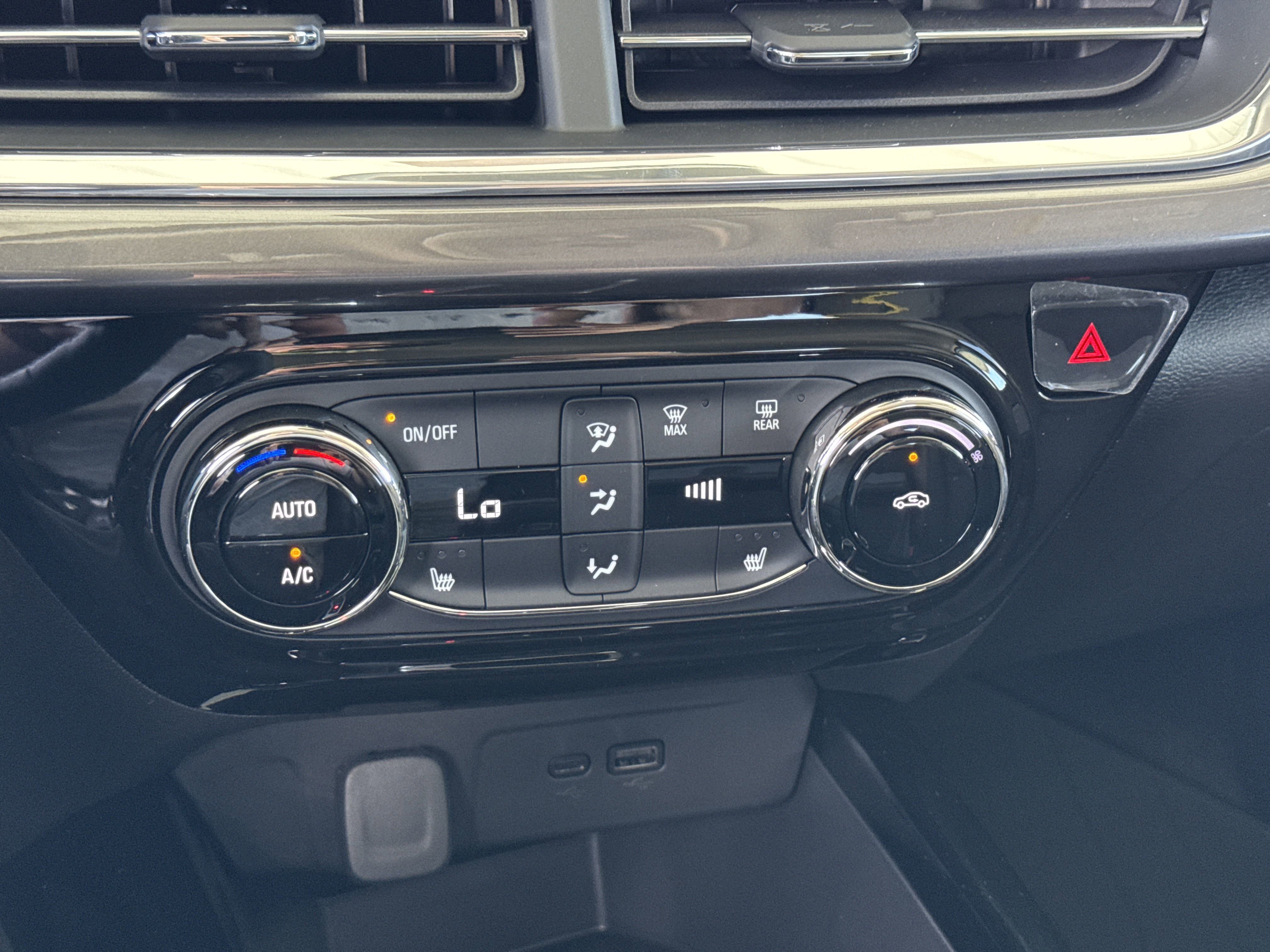 New 2025 Chevrolet Trax ACTIV w/ Driver Confidence Package image 21