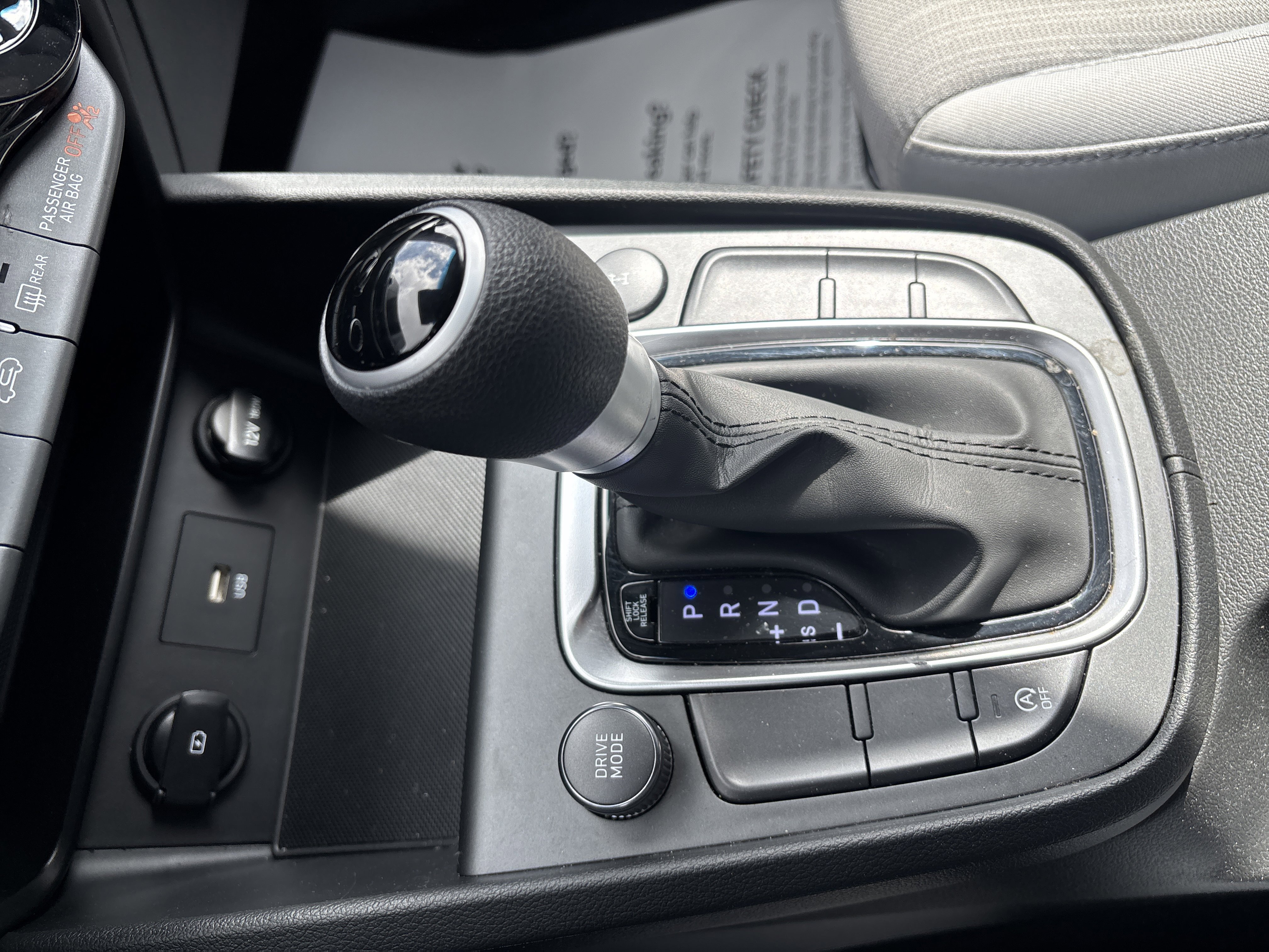 Used 2022 Hyundai Kona SEL image 24