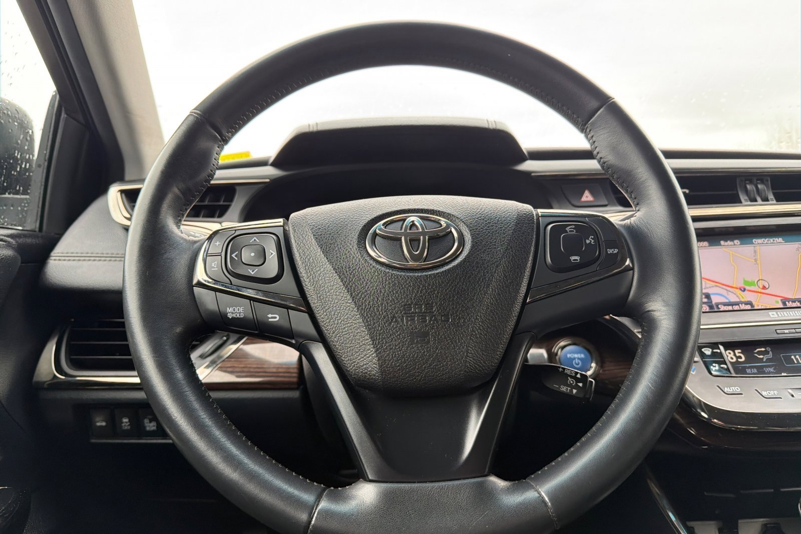 Used 2014 Toyota Avalon Limited image 22