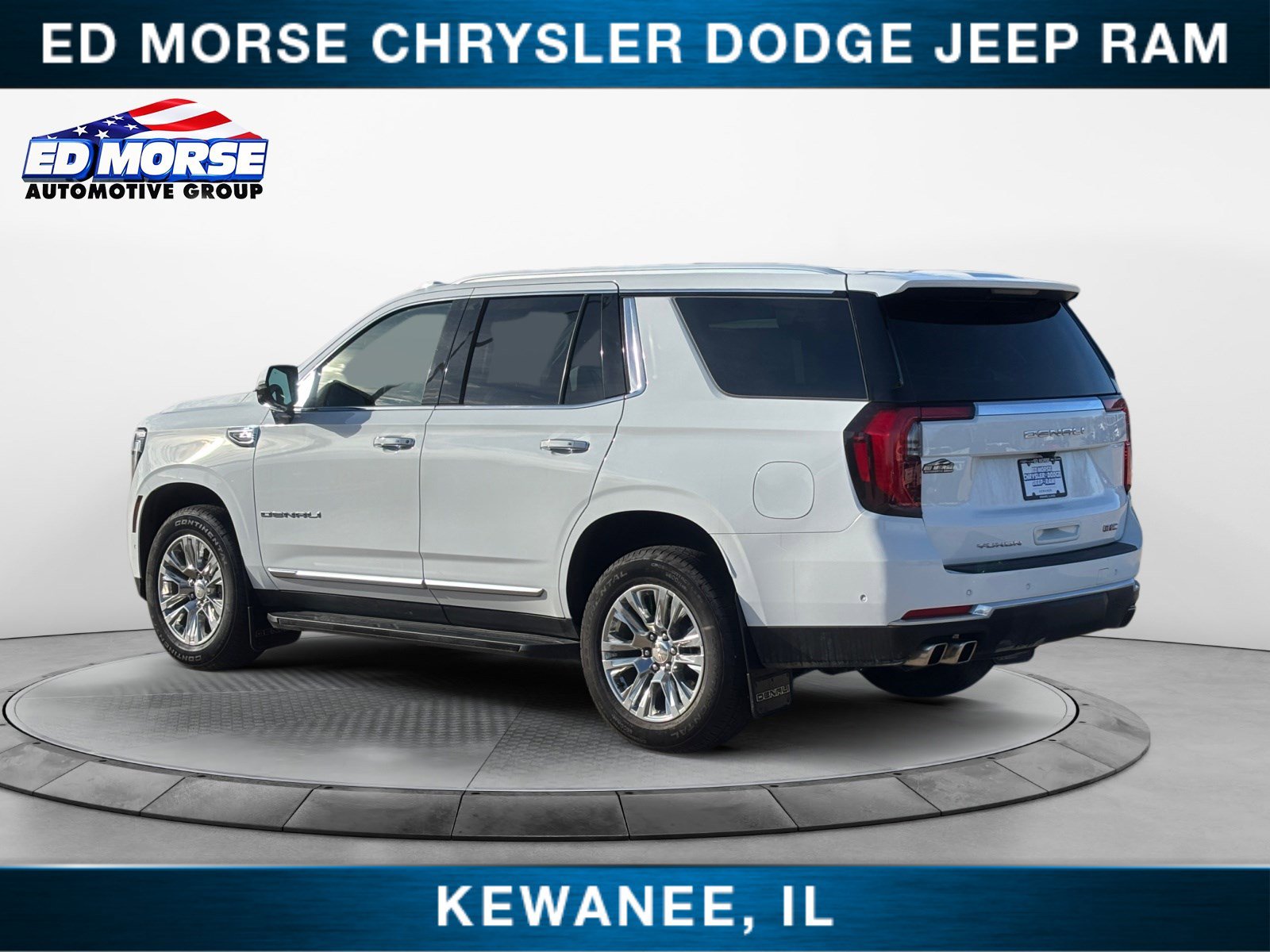 Used 2025 GMC Yukon Denali AWD/4WD image 3