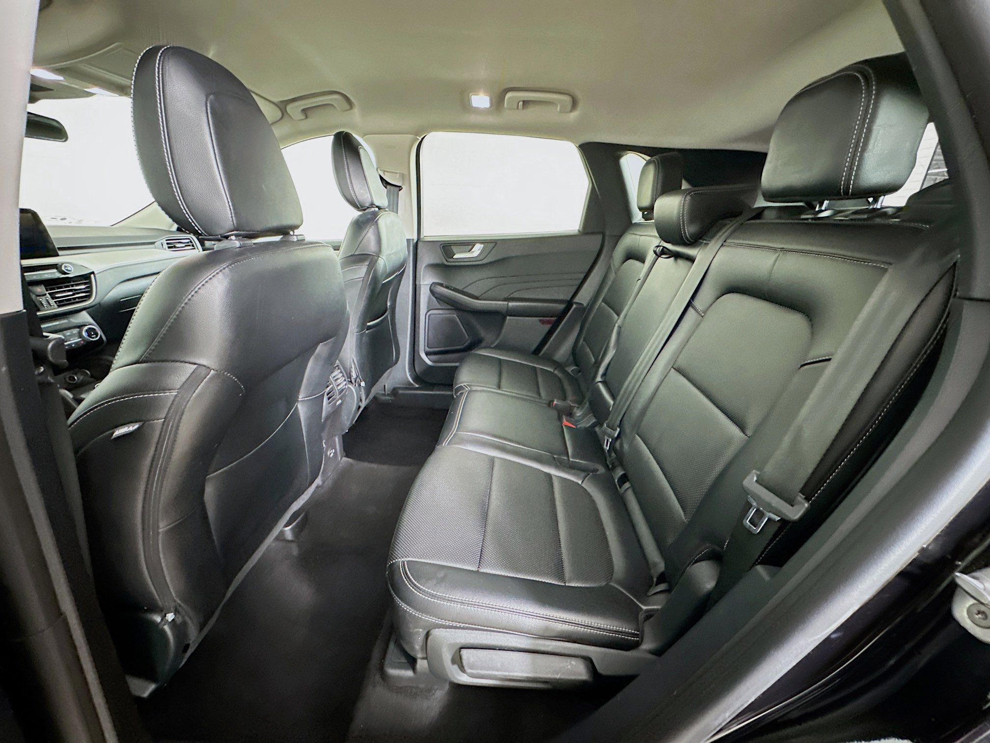 Used 2022 Ford Escape SEL image 26