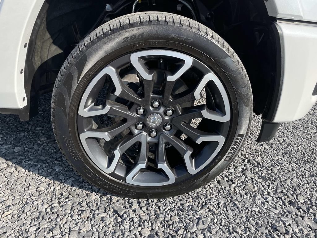 Used 2025 RAM 1500 Limited AWD/4WD image 36