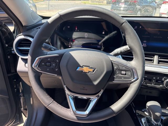 New 2026 Chevrolet Trax LT w/ Driver Confidence Package FWD image 16