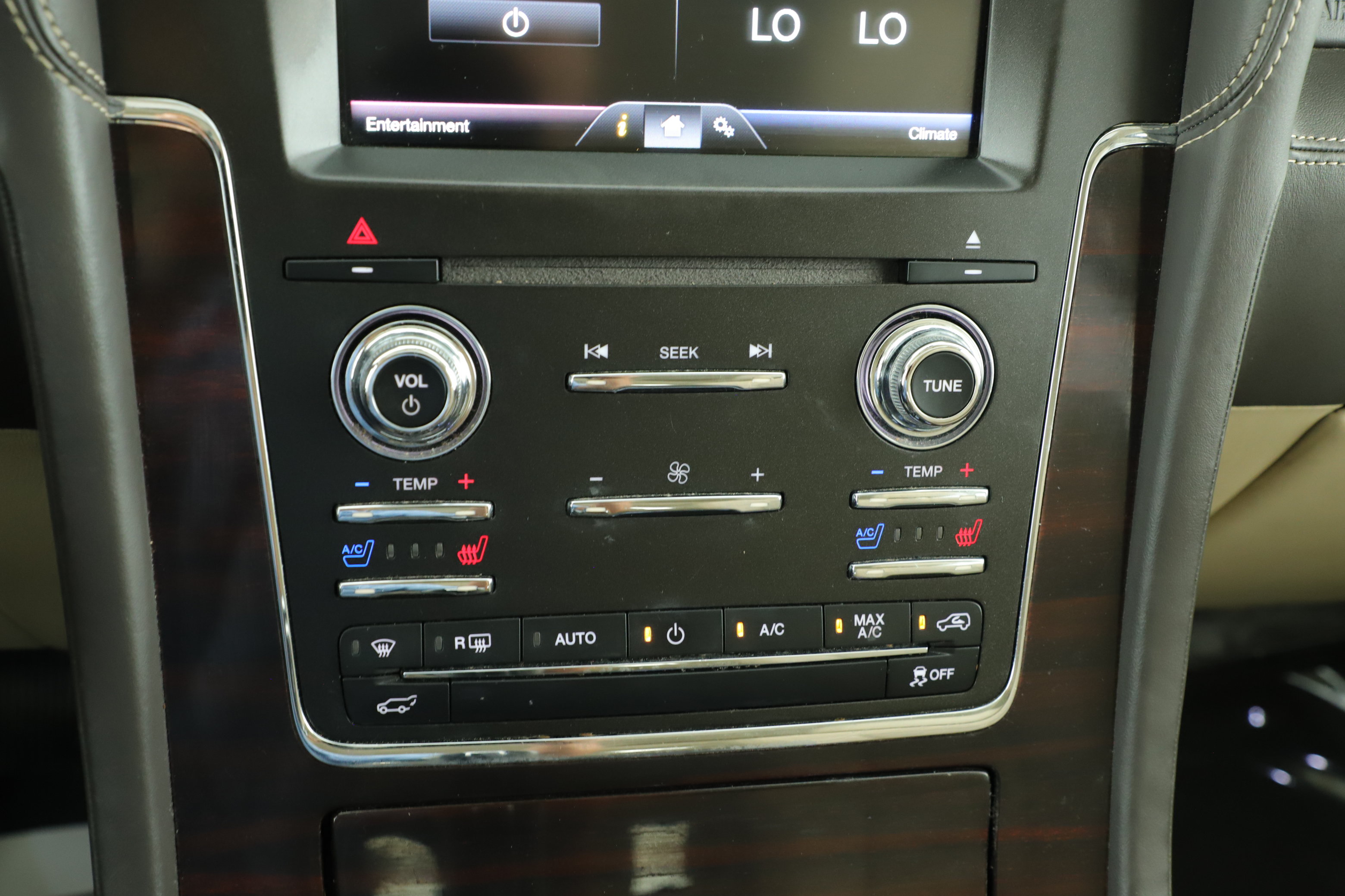 Used 2015 Lincoln Navigator 2WD w/ Equipment Group 101A Reserve image 23