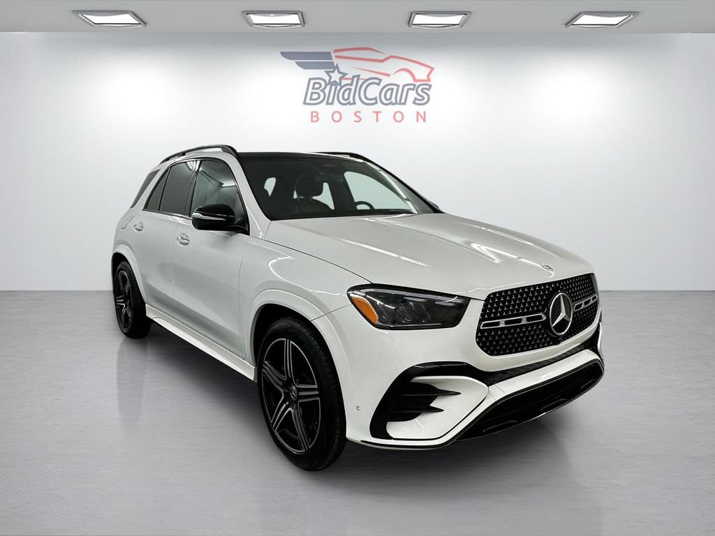 Used 2025 Mercedes-Benz GLE 350 4MATIC image 3