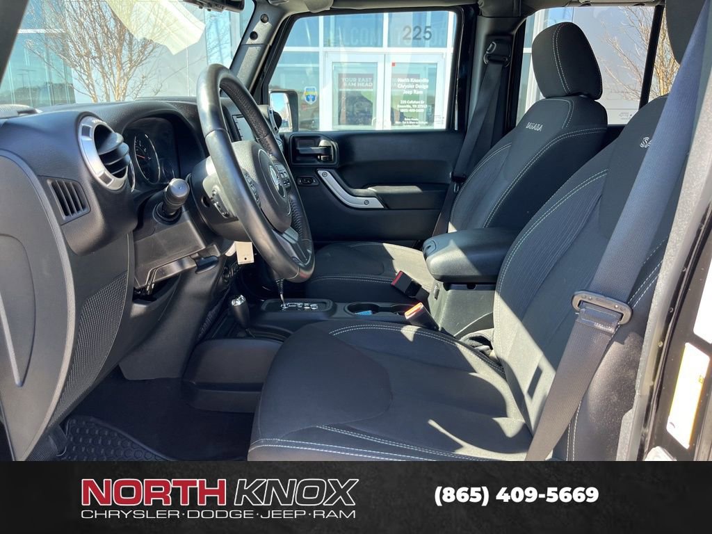 Used 2017 Jeep Wrangler Unlimited Sahara w/ Connectivity Group image 3