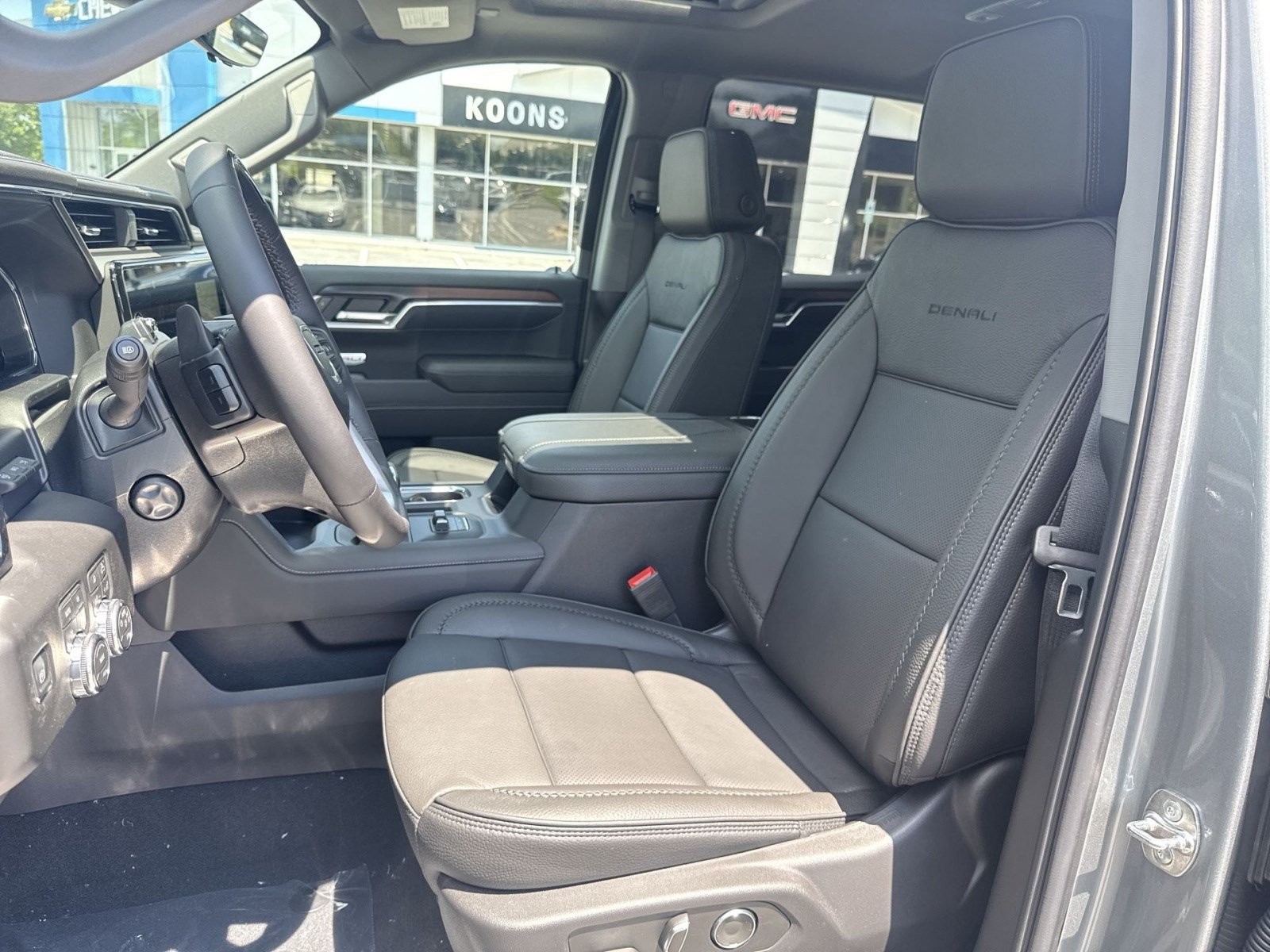 New 2026 GMC Sierra 1500 Denali AWD/4WD image 10