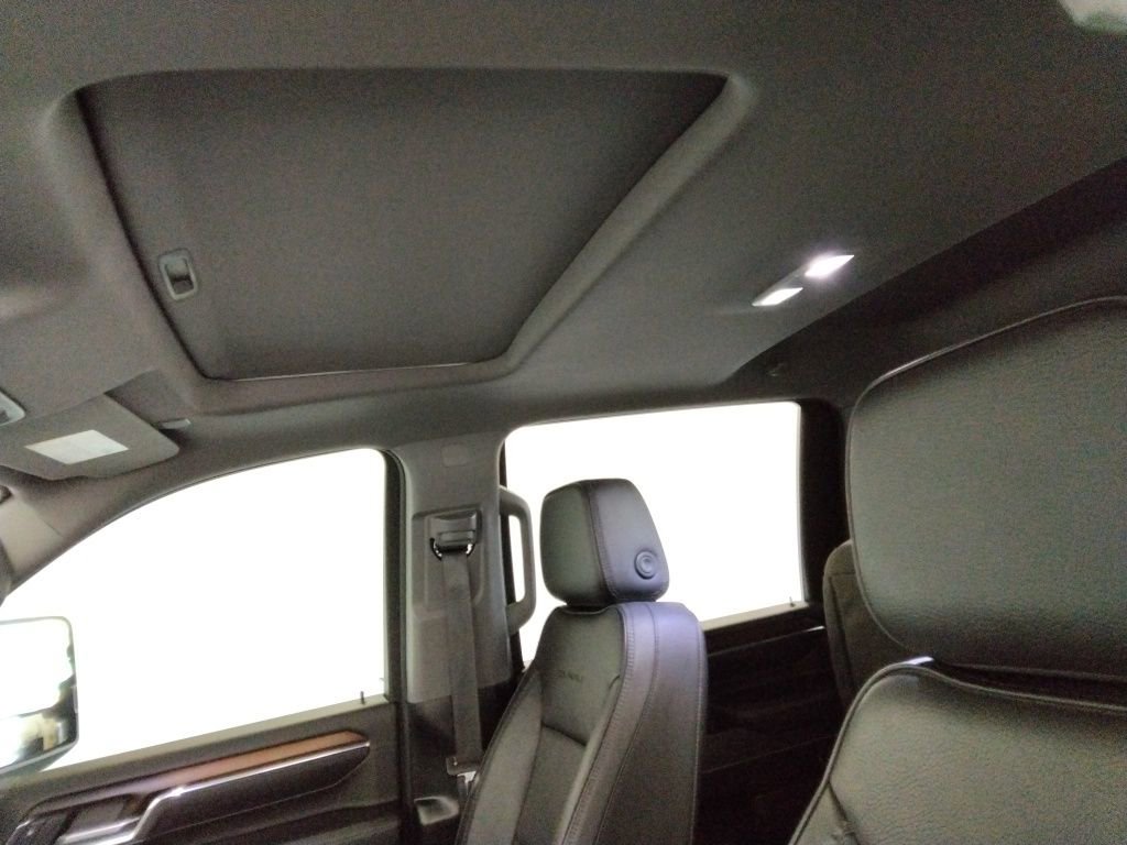 Used 2024 GMC Sierra 2500 Denali w/ Denali Reserve Package image 29
