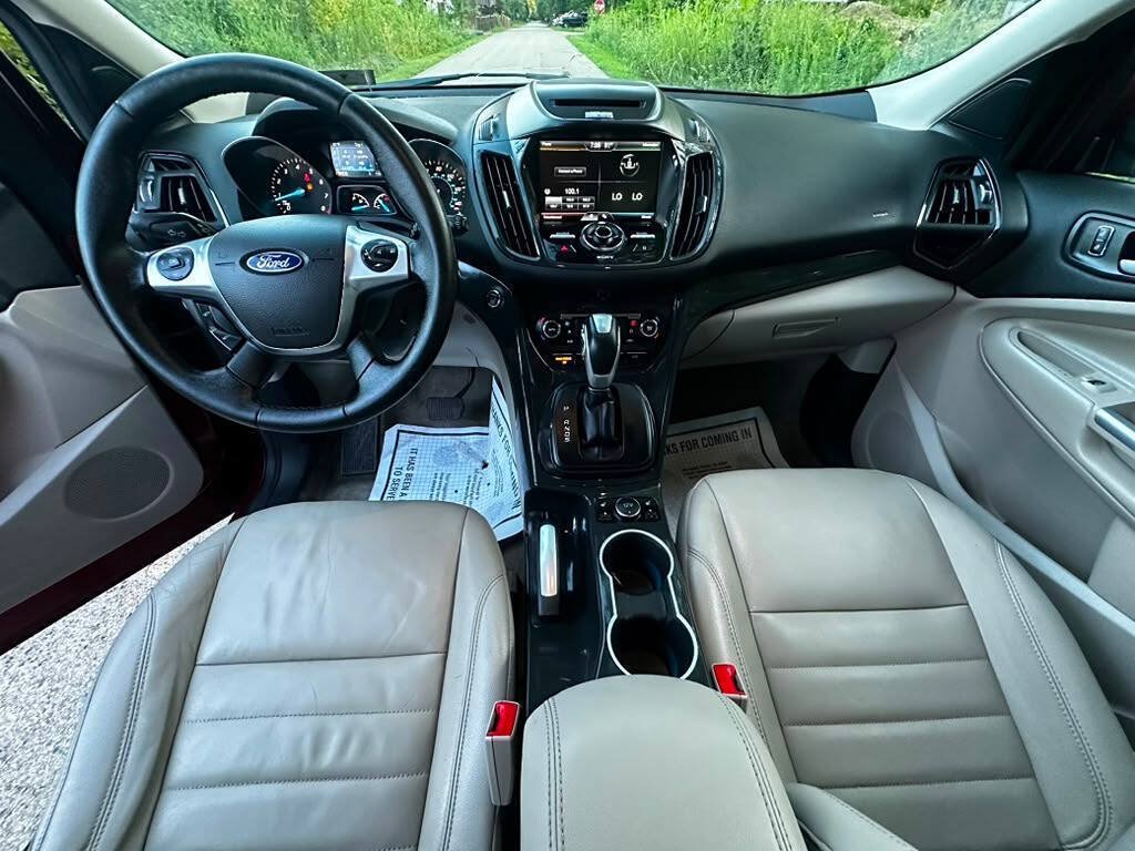 Used 2015 Ford Escape Titanium FWD image 13