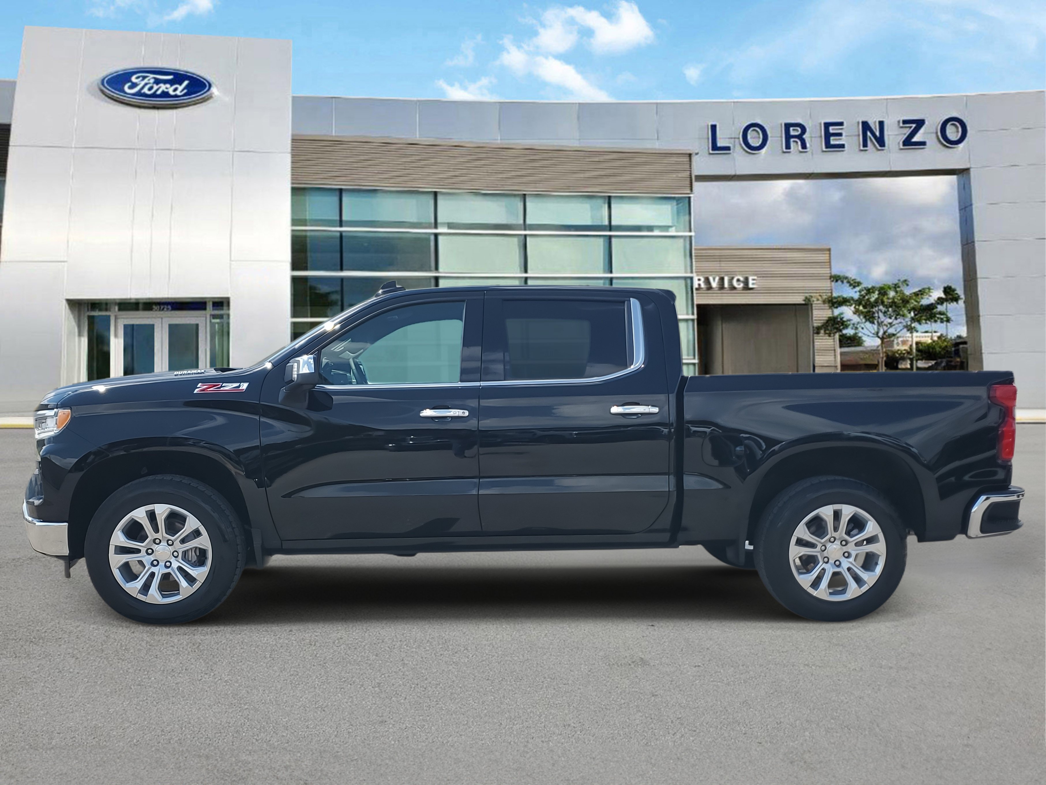 Used 2024 Chevrolet Silverado 1500 LTZ AWD/4WD image 8