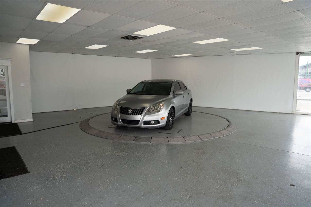 Used 2012 Suzuki Kizashi SE AWD/4WD image 3