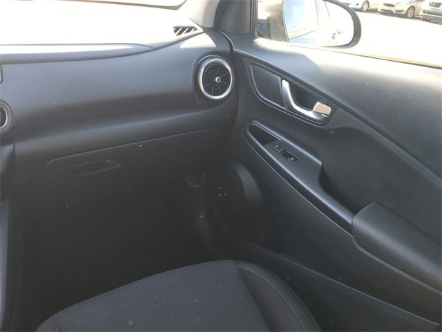 Used 2022 Hyundai Kona SEL w/ Convenience Package image 16