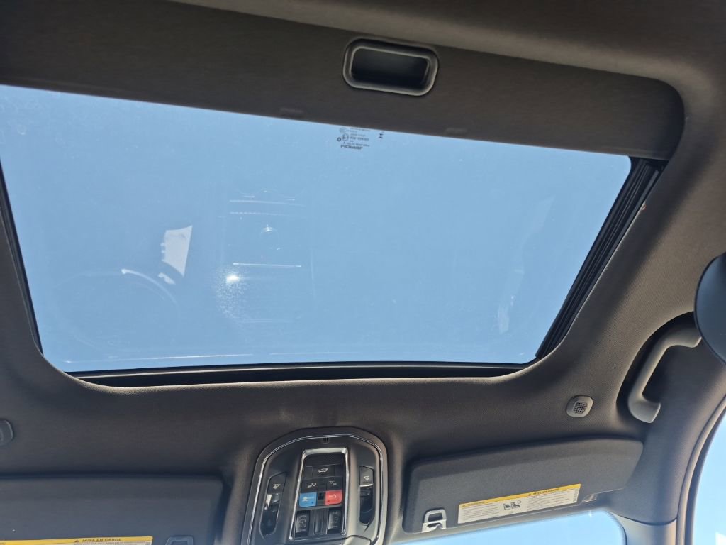 Used 2025 Jeep Grand Cherokee Altitude image 48