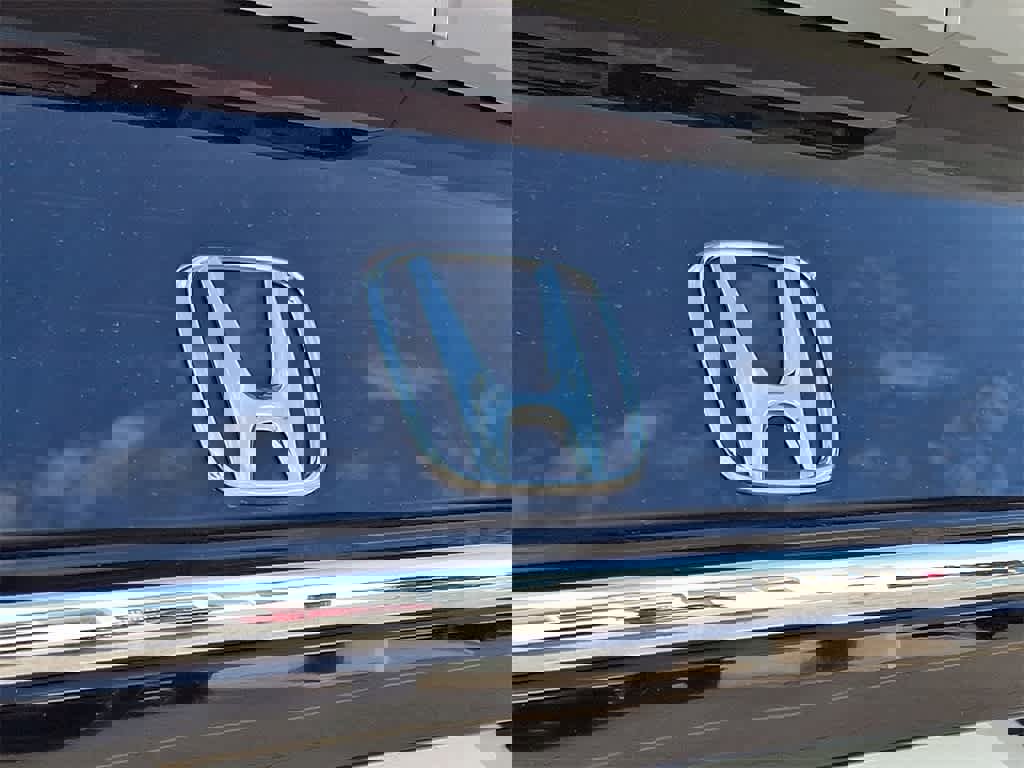 Used 2018 Honda Clarity Touring image 30