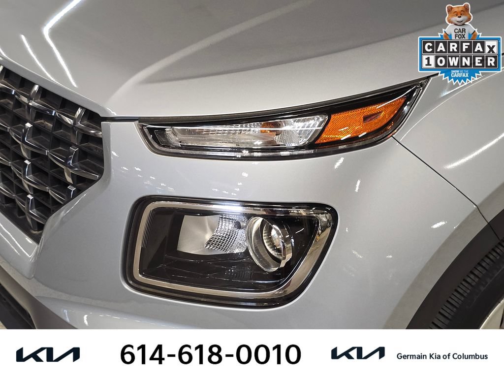Used 2020 Hyundai Venue SEL FWD image 14