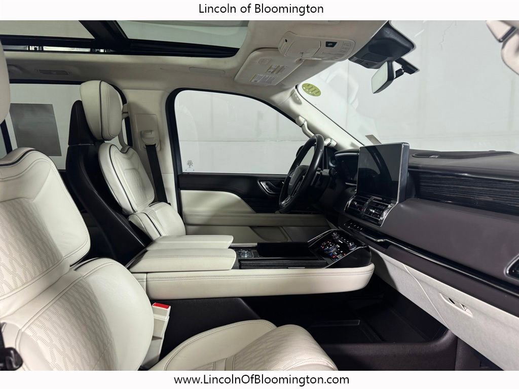 Certified 2023 Lincoln Navigator Black Label AWD/4WD image 17
