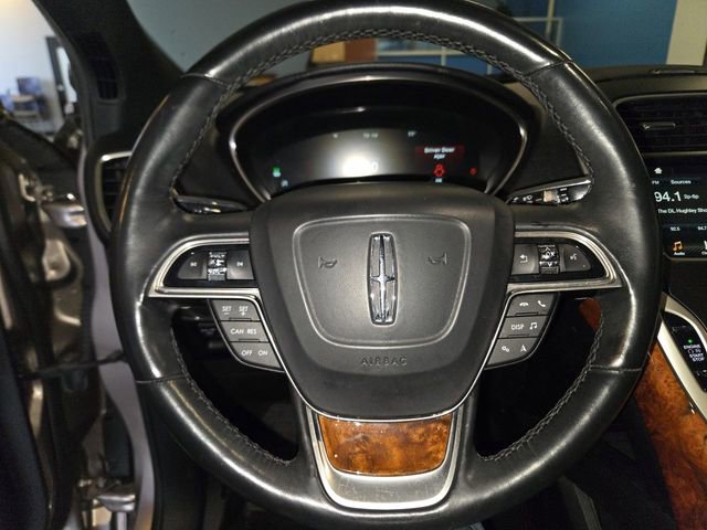 Used 2019 Lincoln Nautilus Select image 14