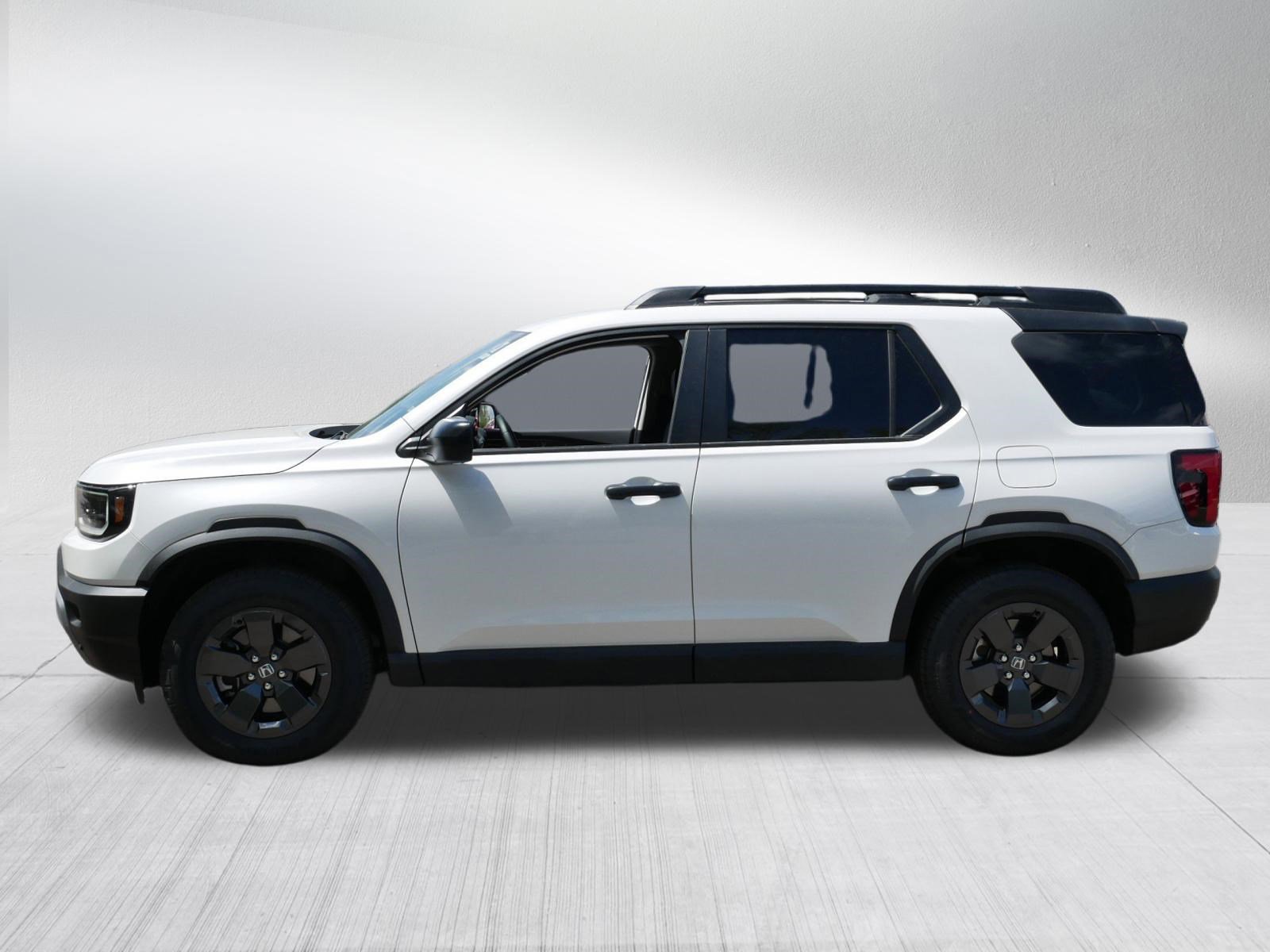 Certified 2026 Honda Passport RTL image 4