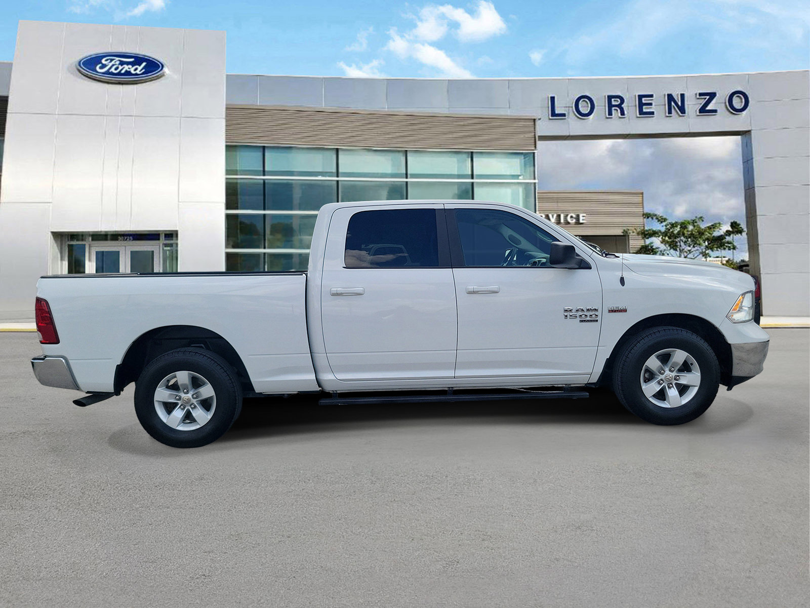 Used 2019 RAM 1500 Classic SLT RWD image 4