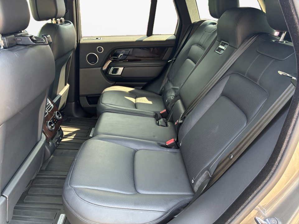 Used 2019 Land Rover Range Rover Supercharged AWD/4WD image 13