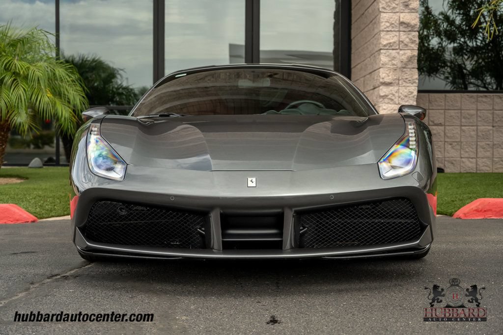 Used 2017 Ferrari 488 GTB RWD image 2