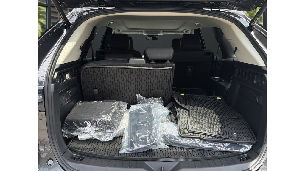 New 2026 MAZDA CX-90 Plug-In Hybrid w/Premium Sport AWD/4WD image 22