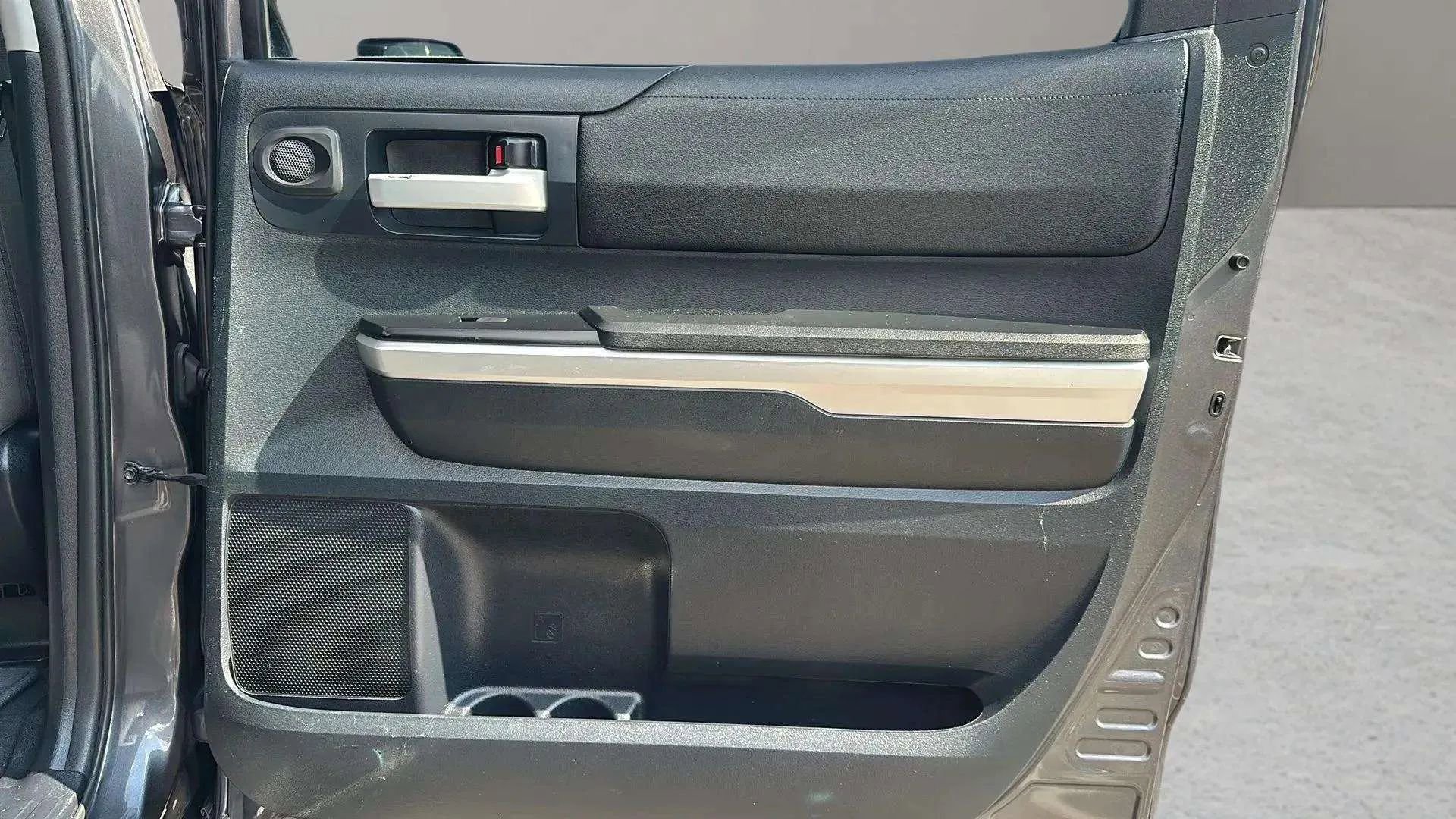 Used 2015 Toyota Tundra SR5 image 23