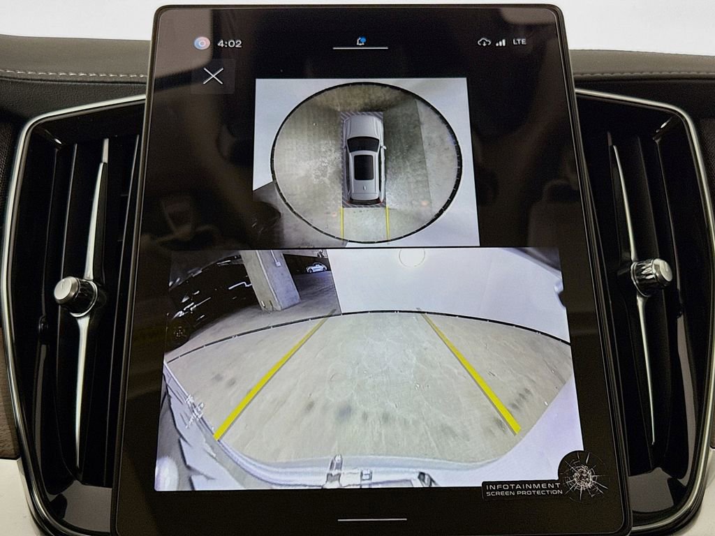 New 2026 Volvo XC90 B6 Plus w/ Protection Package image 13