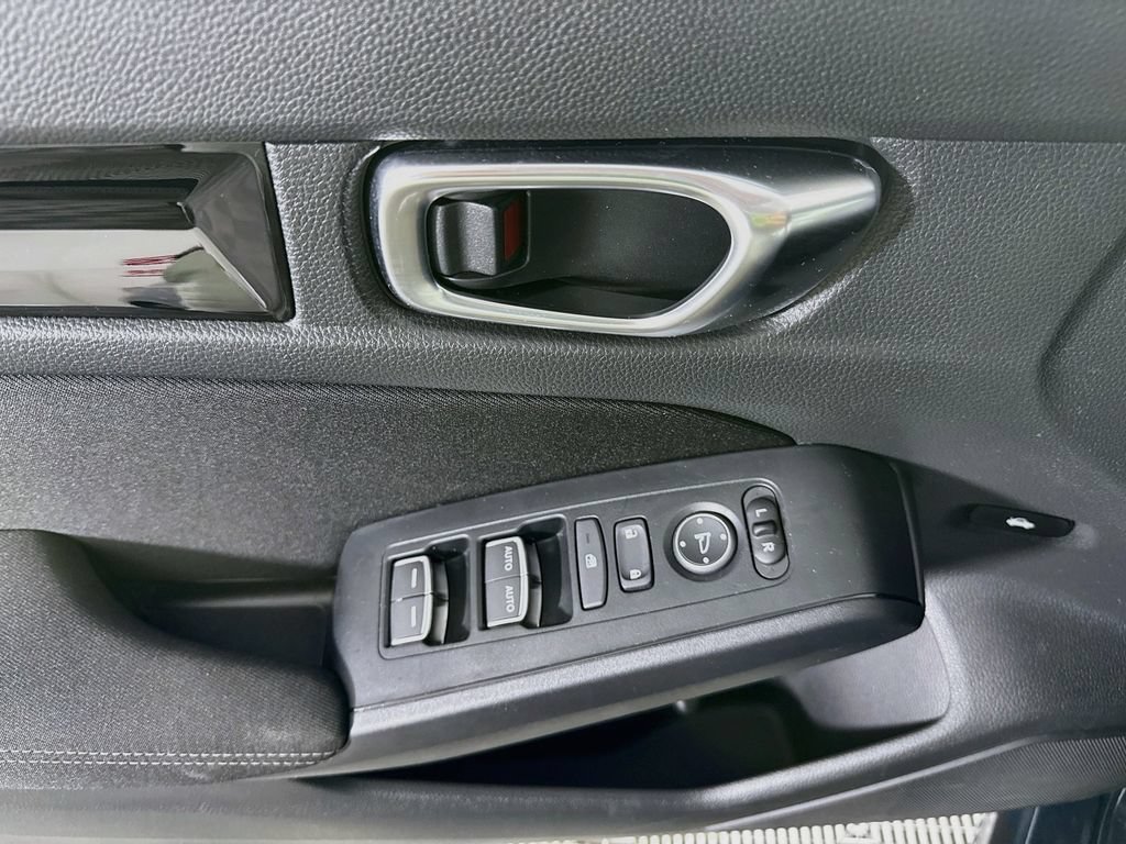 Used 2025 Honda Civic Sport image 22