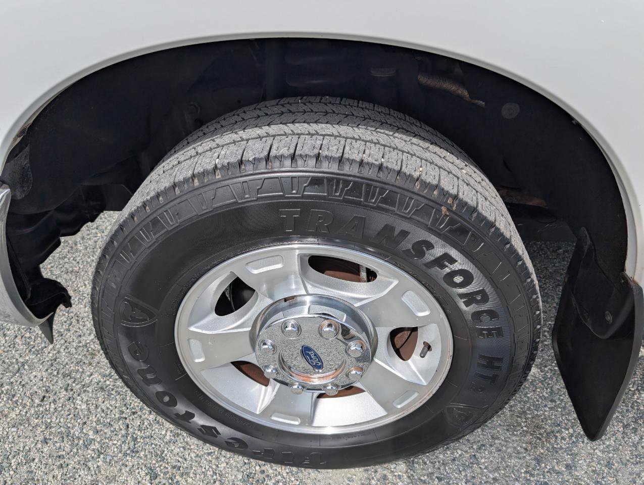 Used 2015 Ford F250 XLT w/ Camper Package image 12