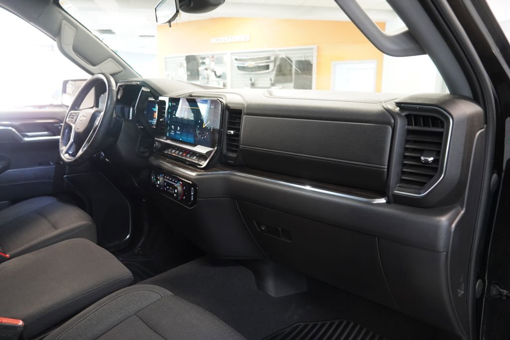 Certified 2023 Chevrolet Silverado 1500 LT AWD/4WD image 34