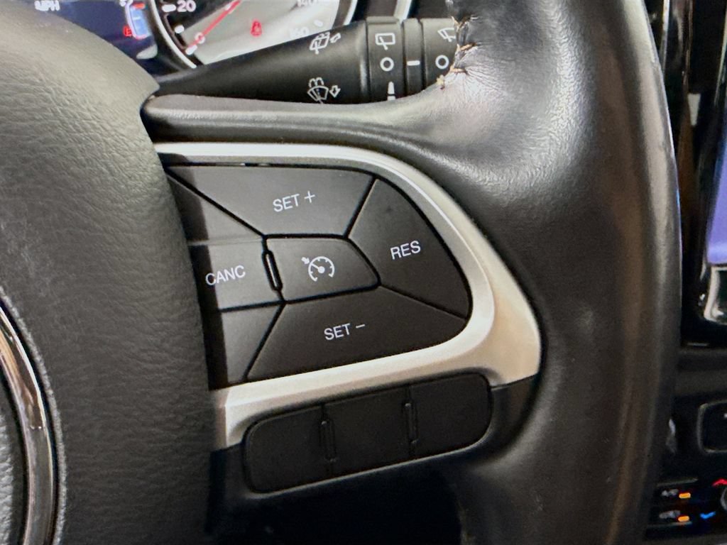 Used 2019 Jeep Compass Limited FWD image 12