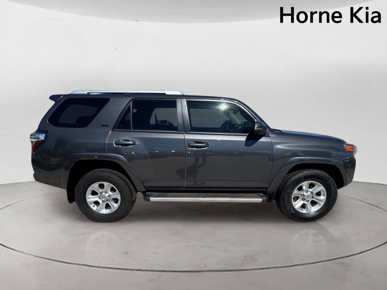 Used 2016 Toyota 4Runner SR5 Premium AWD/4WD image 3