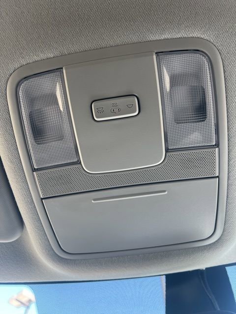 Used 2025 Kia Soul LX w/ LX Technology Package FWD image 19
