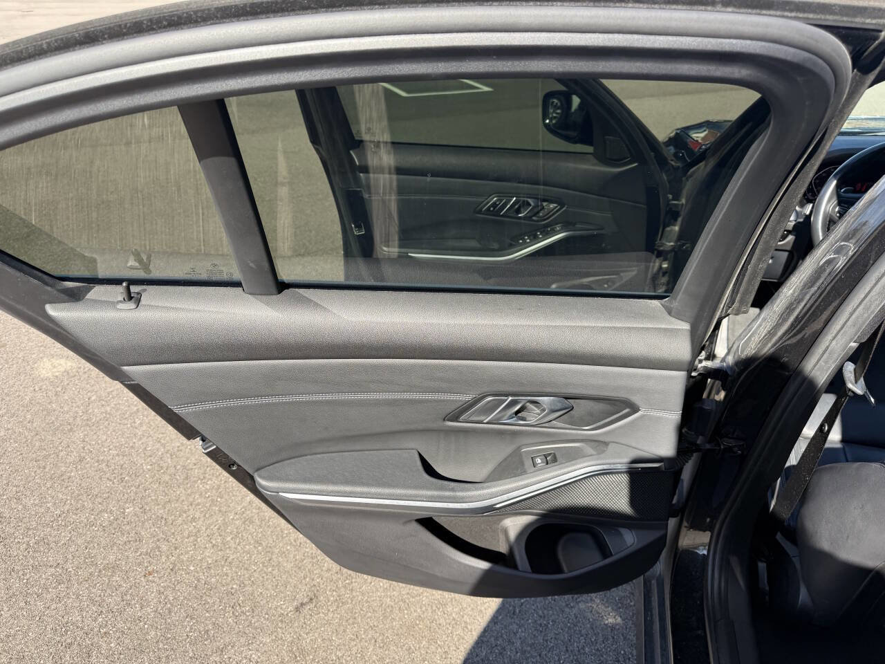 Used 2019 BMW 330i xDrive 330i xDrive AWD 4dr Sedan w/ Convenience Package image 19