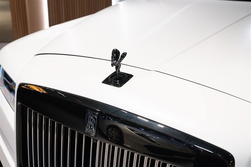 Used 2023 Rolls-Royce Cullinan Black Badge AWD/4WD image 27