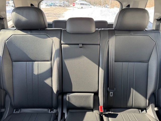 Used 2023 Volkswagen Tiguan SE image 28