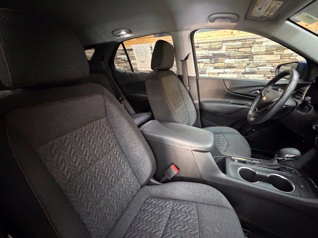 Used 2022 Chevrolet Equinox LT AWD/4WD image 17