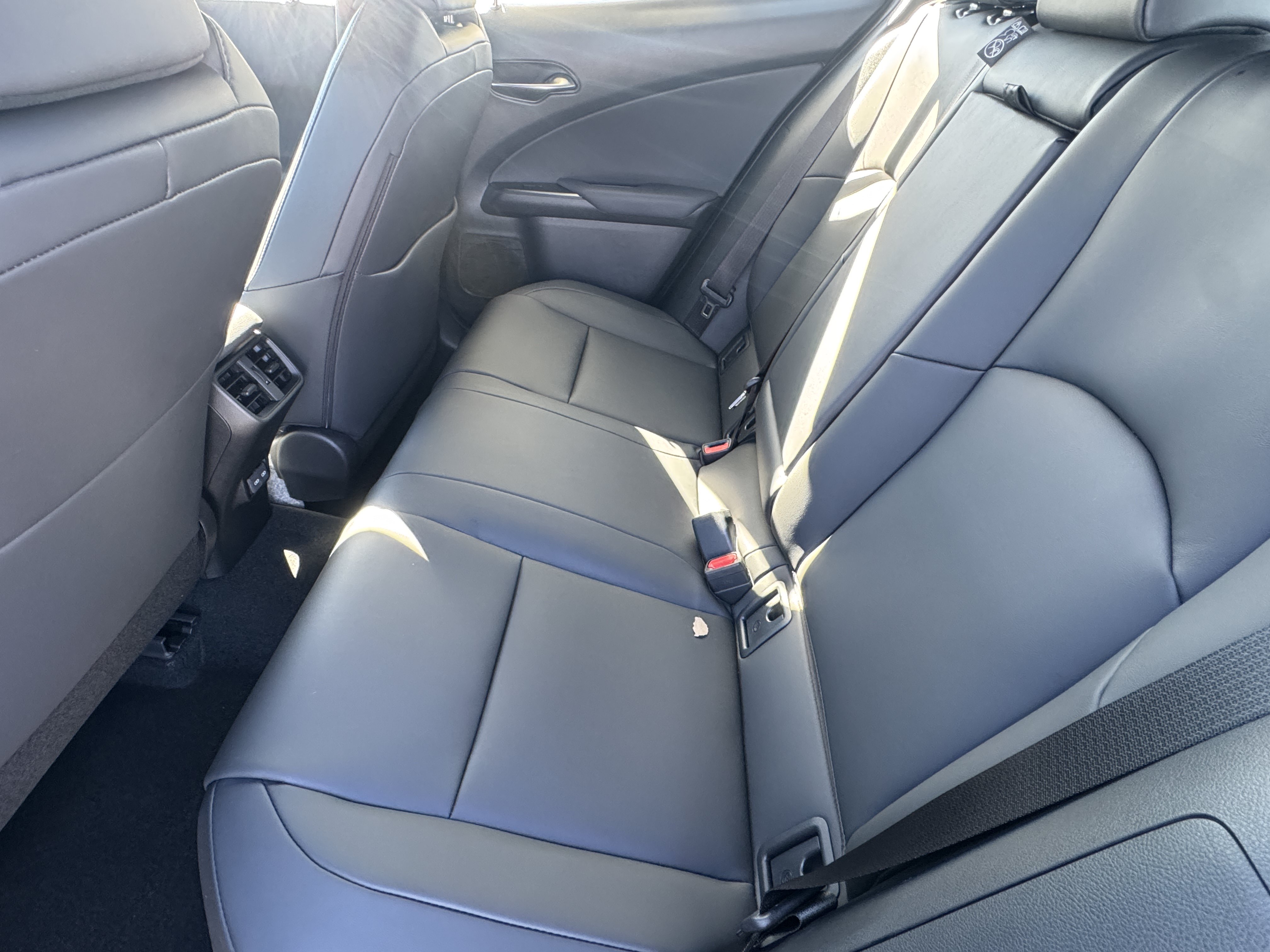 New 2026 Lexus UX 300h FWD w/ Accessory Package (2T) image 31